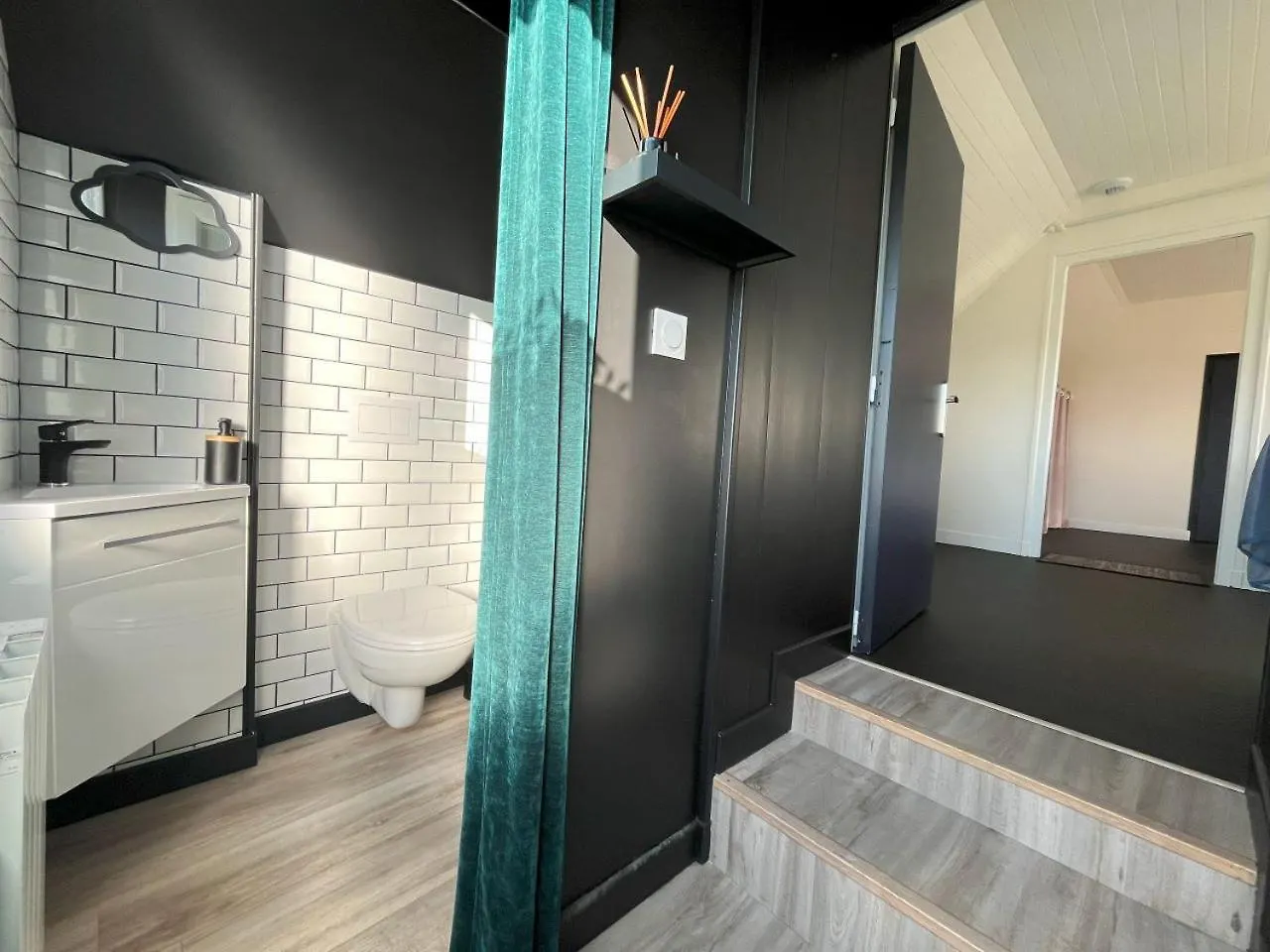 Maison Renovee 3 Chambres Pour 5 Personnes, Proche Mer, Parking Cléder 0*,