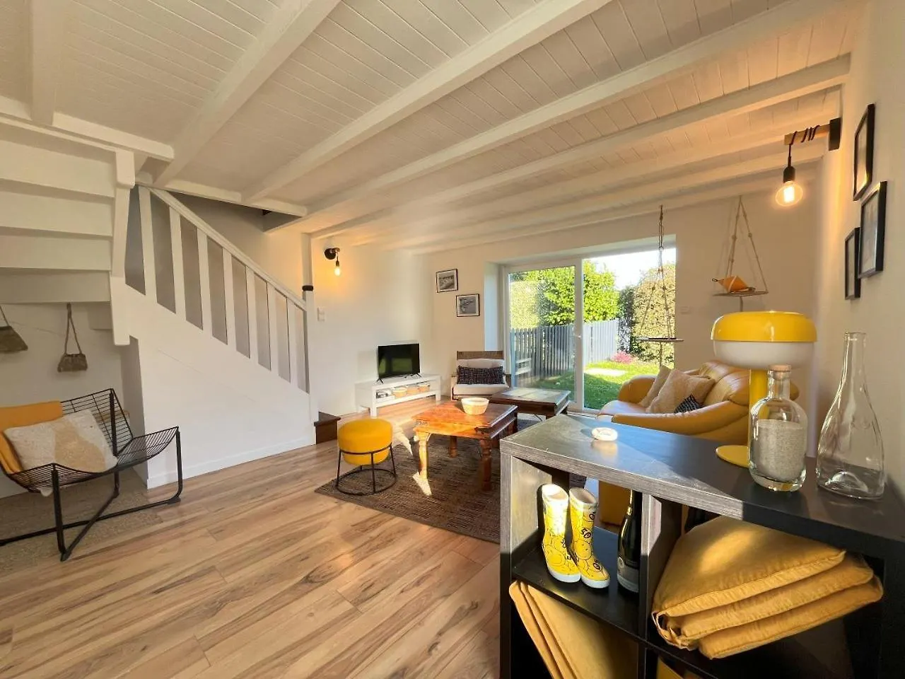 Maison Renovee 3 Chambres Pour 5 Personnes, Proche Mer, Parking Cleder France